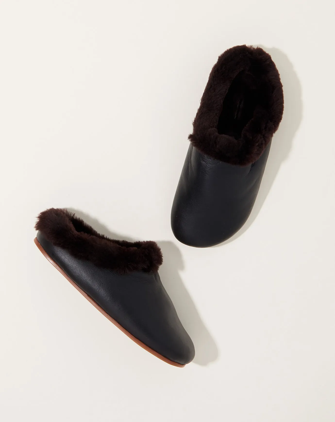 Echo Slide in Black & Brown