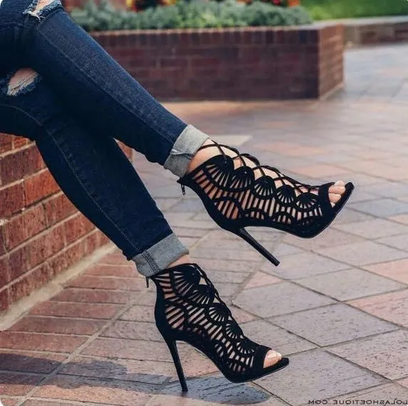 Elegant Lace High Heels for Chic Style