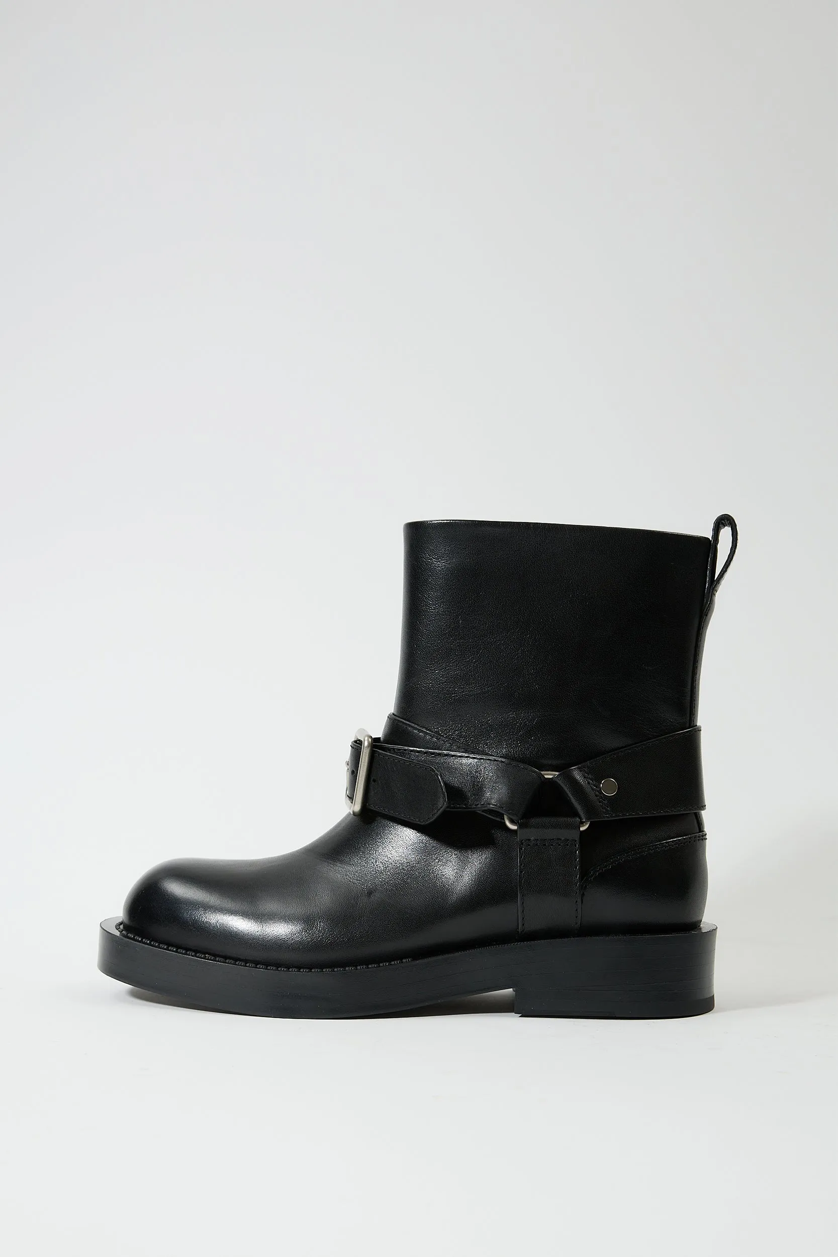 Iris Black