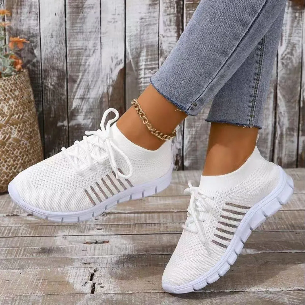 Macy Sneakers