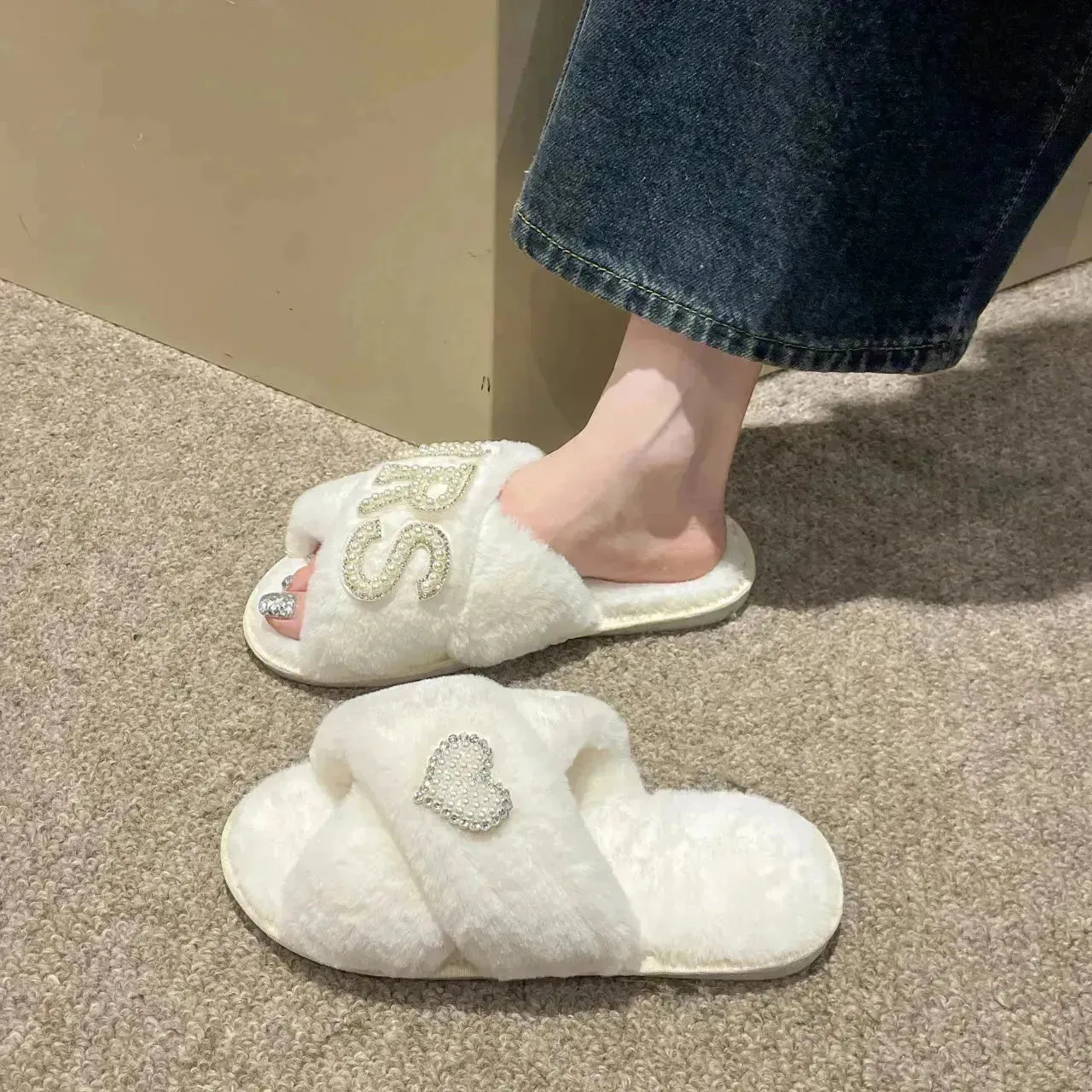 Mrs. Heart Fashionable Warm Sandals