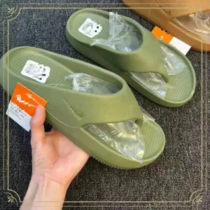 Right Tick FeatherStride Slippers