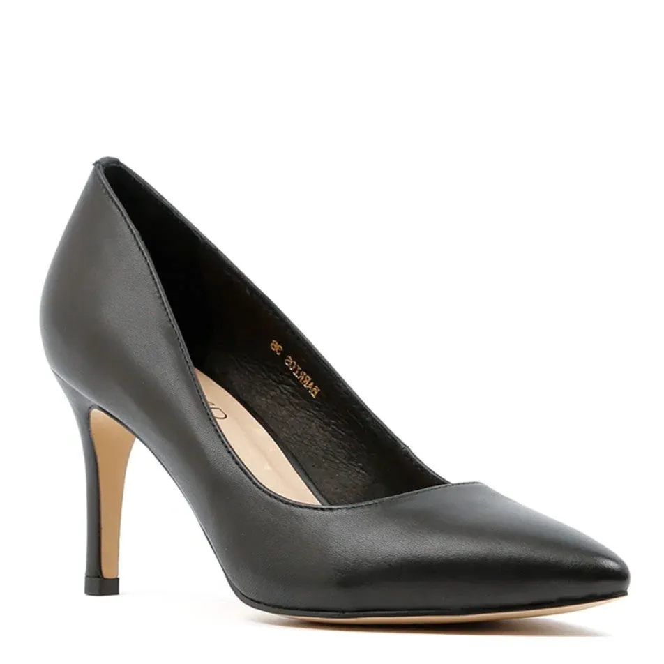 TOP END BARRIOS Black Leather Mid Heels