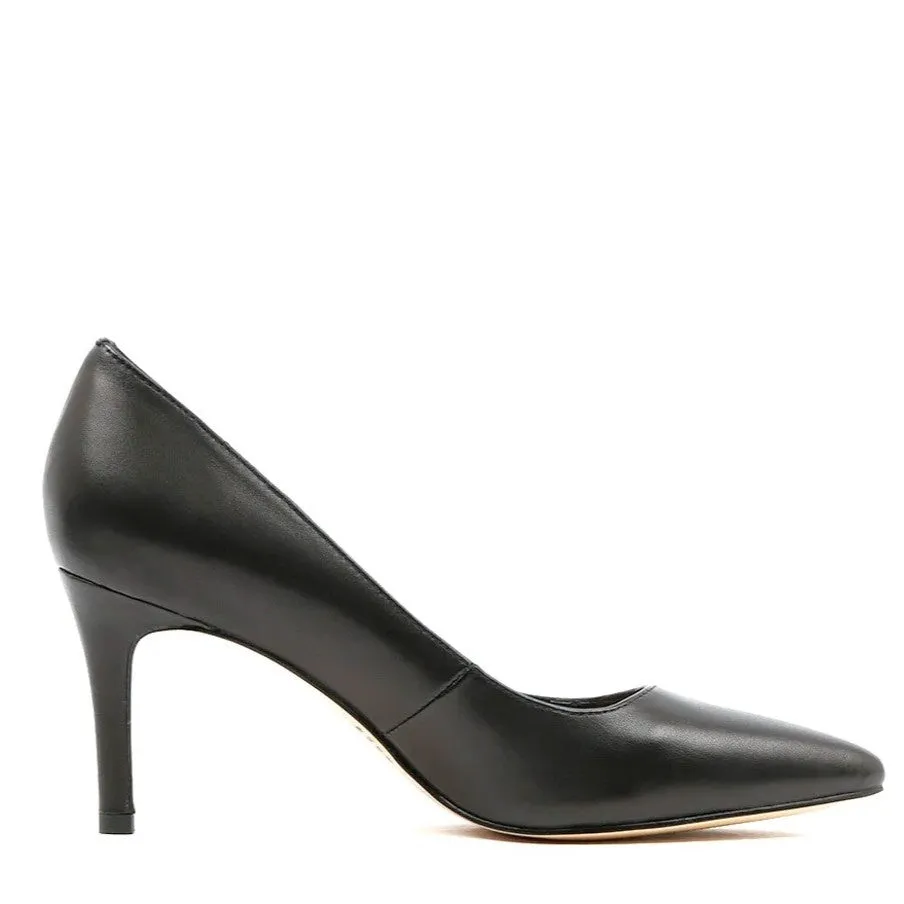 TOP END BARRIOS Black Leather Mid Heels